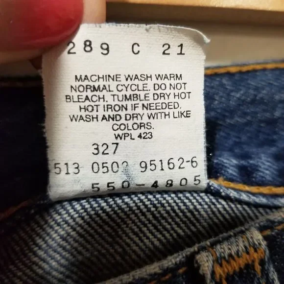 Vintage Levis 550 Jeans Mens 34x34 Y2K Made in USA Baggy Relaxed Medium Wash